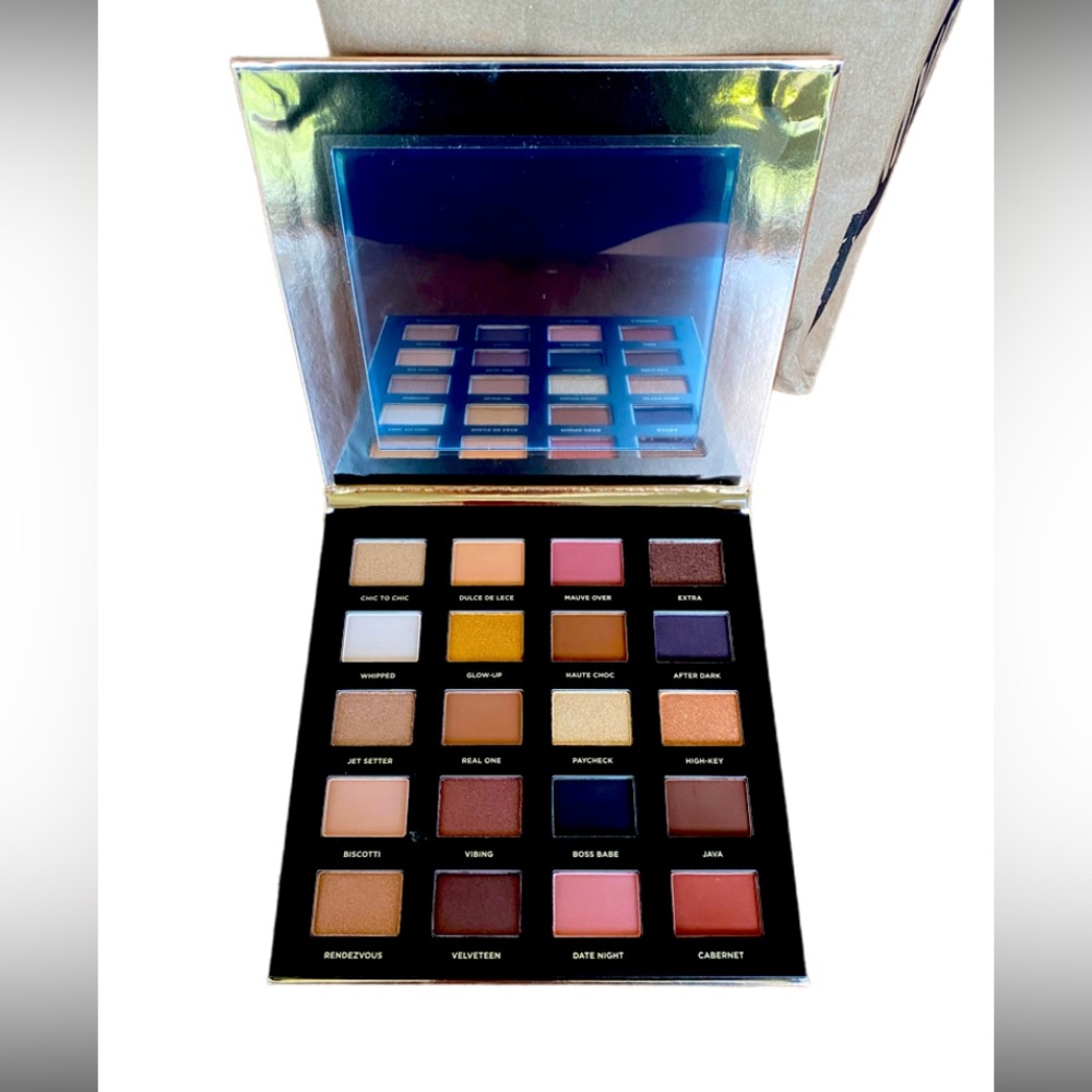 Iconic London Booming & Gleaming Eyeshadow Palette